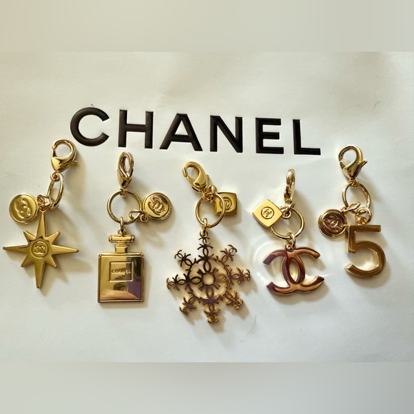 Deluxe Chanel Charm Set - Picture 2 of 5